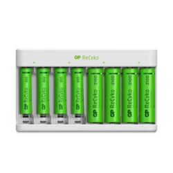Cargador estándar GP E811 + 8 pilas NiMH 4xAA 2100mAh + 4xAAA 850mah
